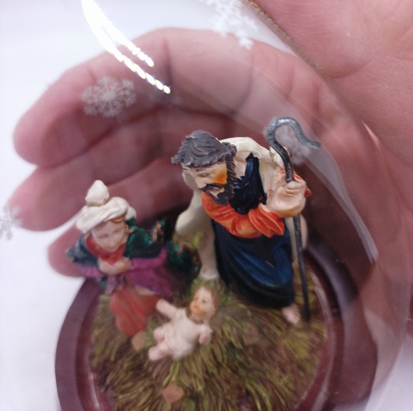 Hand Blown Glass Ornament Holy Family Christmas Decor - Picture 5 of 5